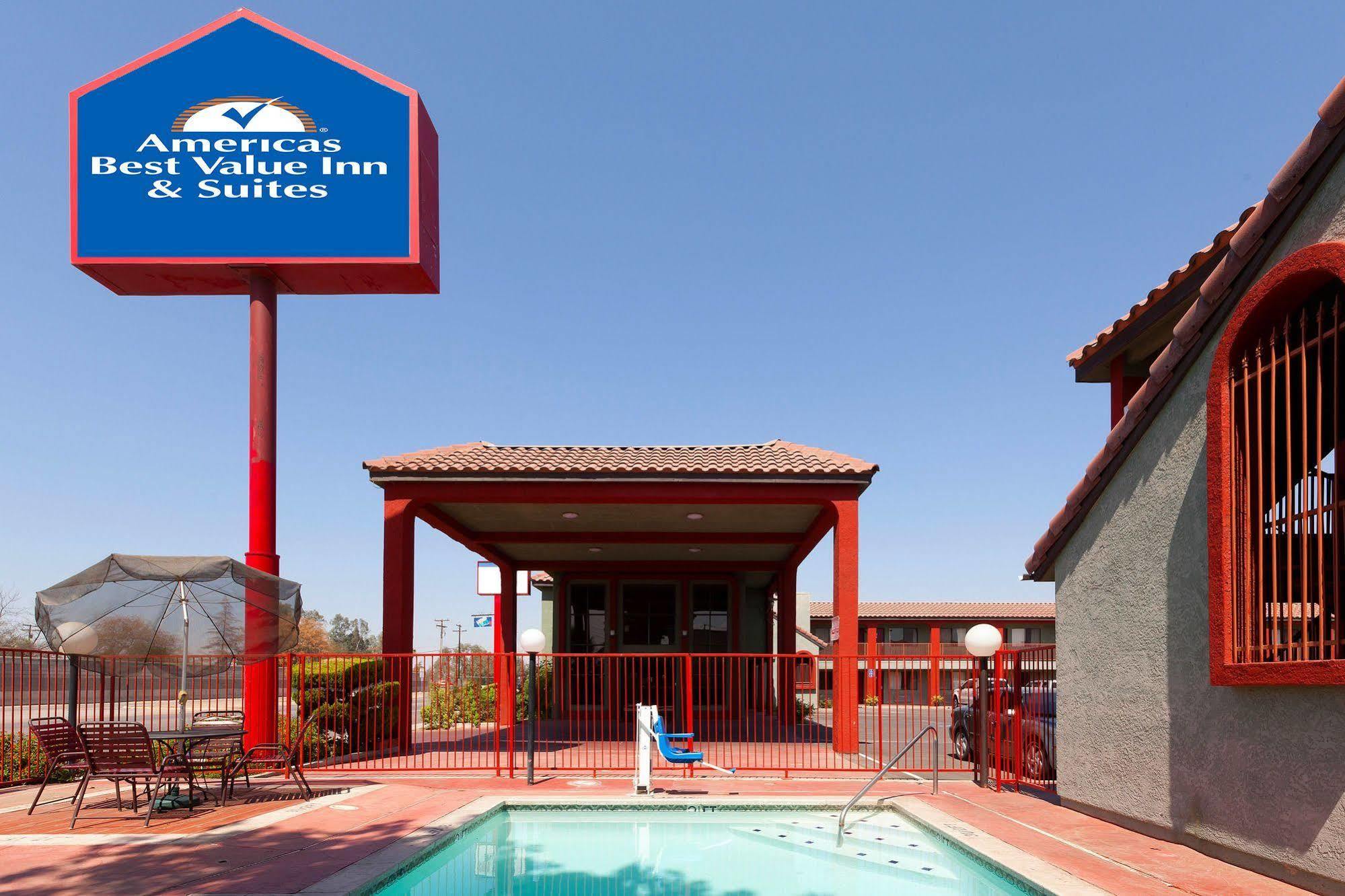 America'S Best Value Inn & Suites Bakersfield Central Exterior foto